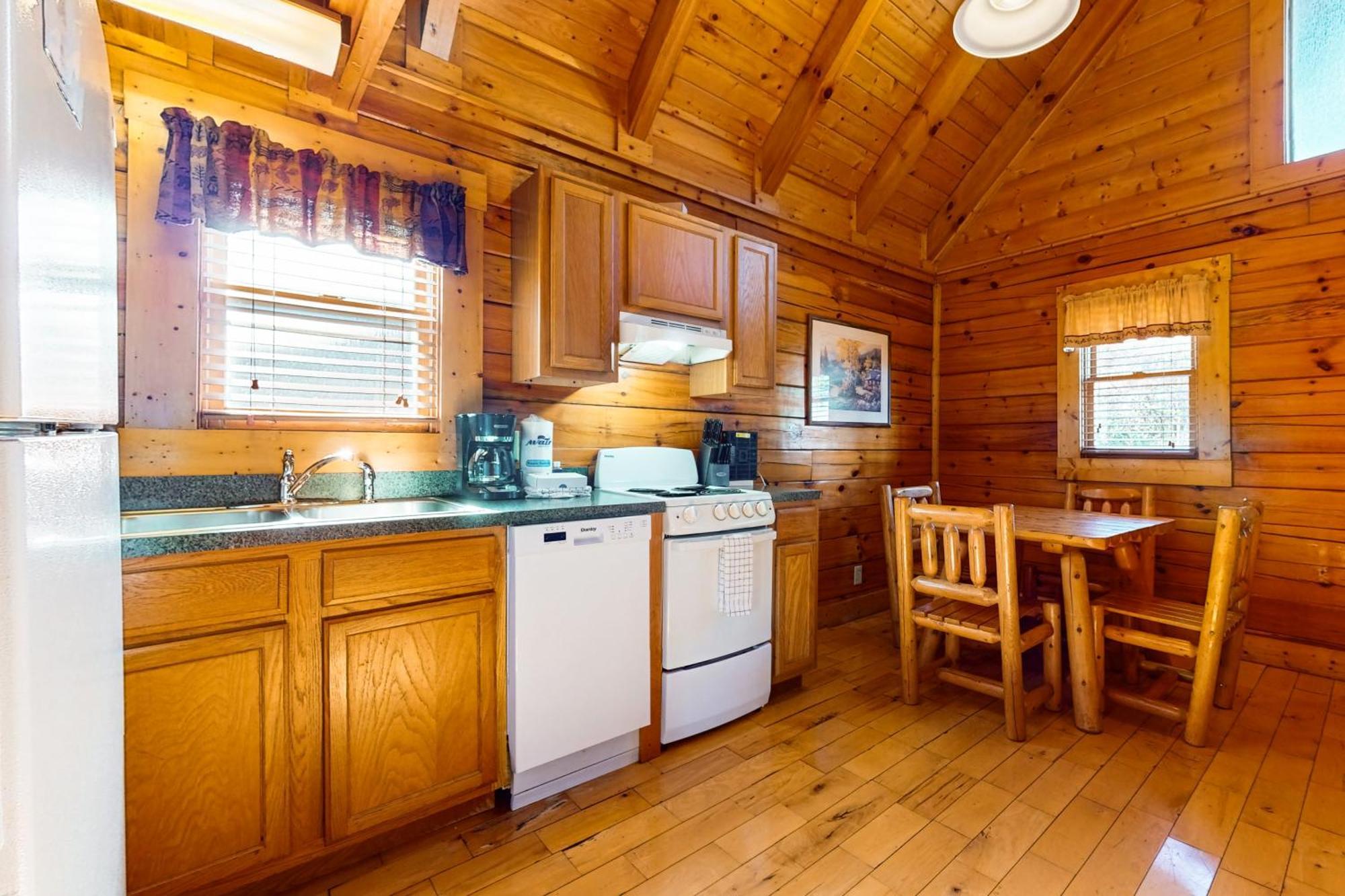 Pin Oak Cabin, Unit 241 ピジョンフォージ エクステリア 写真